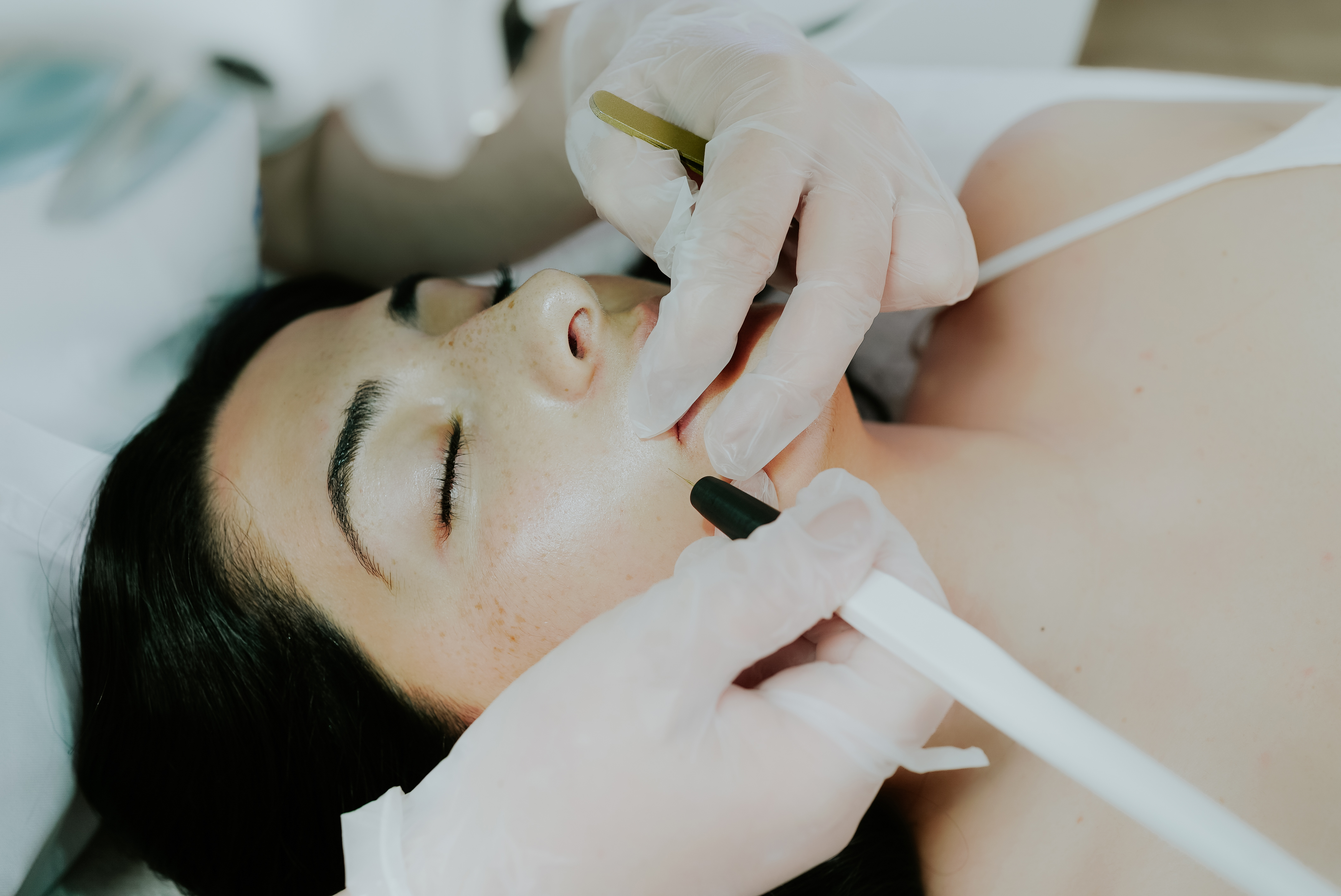 Épilation lèvre supérieure Pessac